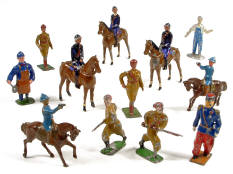 FIGURINES en plomb (1)