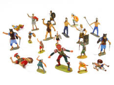 FIGURINES DIVERS (1)