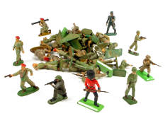 FIGURINES DIVERS (1)