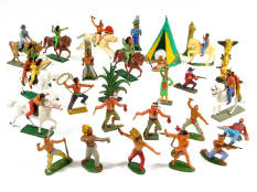 FIGURINES DIVERS (1)