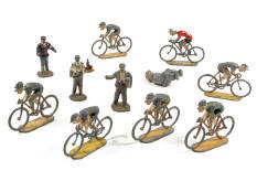 FIGURINES DIVERS (1)