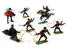 FIGURINES DIVERS (1)