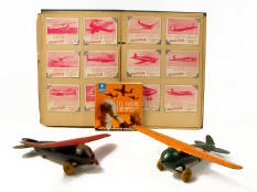 WYANDOTTE TOYS & DIVERS (3)