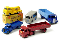 DINKY TOYS (GB) (5)