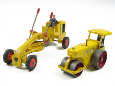 DINKY TOYS (FRANCE) (2)