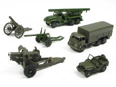DINKY TOYS (4)
