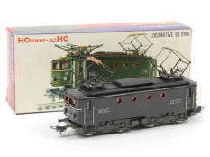 HORNBY 'HO' (1)