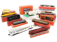 LIONEL (USA) (10)