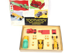 TOOTSIETOY (USA) (1)