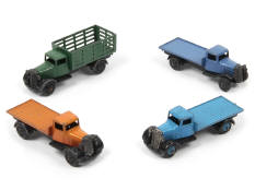 DINKY TOYS (GB) (4)