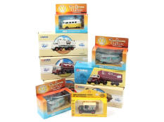 CORGI TOYS (GB) (8)
