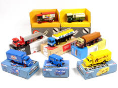 CORGI TOYS (GB) (8)