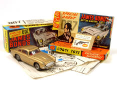 CORGI TOYS (GB) (1)