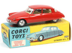CORGI TOYS (GB) (1)