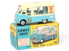 CORGI TOYS (GB) (1)
