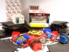 SCALEXTRIC (1)