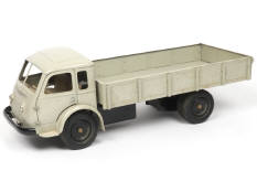 C.I.J. (FRANCE) (1)