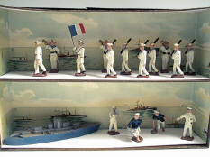 FIGURINES DIVERSES (1)