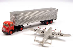 DINKY TOYS GB & LION-CAR (2)