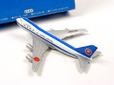 MODERN TOYS (JAPAN) (1)