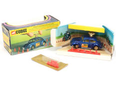 CORGI TOYS (GB) (1)