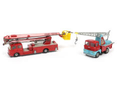 CORGI TOYS (GB) (2)