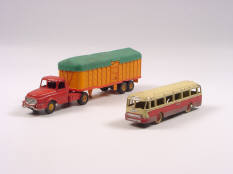 DINKY TOYS (FRANCE) (2)
