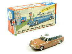 C.I.J. (FRANCE) (1)