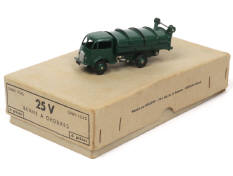 DINKY TOYS (FRANCE) (2)