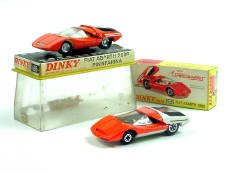 DINKY TOYS (2)