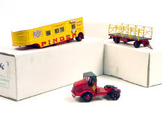 DUTHY 43 & MINITRUCKS (2)