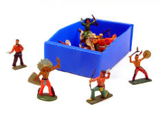 FIGURINES DIVERS (1)