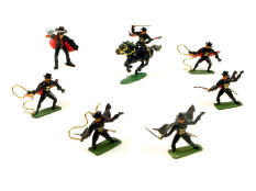 FIGURINES DIVERS (1)