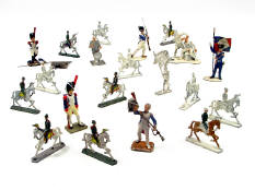FIGURINES DIVERS (1)