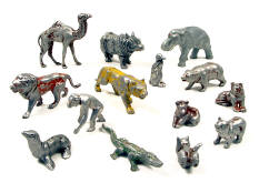 FIGURINES DIVERS (1)