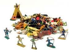 FIGURINES DIVERS (1)