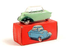 QUIRALU (FRANCE) (1)