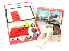 TRIANG-TOYS (GB) (2)