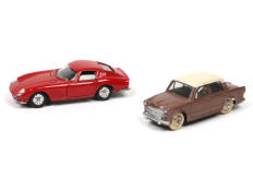 DINKY TOYS (FRANCE) (2)