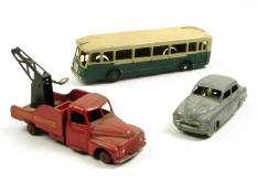 DINKY TOYS (FRANCE) (3)