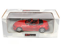 UT MODELS (HONG KONG) (1)