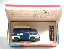 C.I.J. (FRANCE) (1)