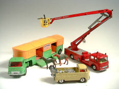 CORGI TOYS (3)