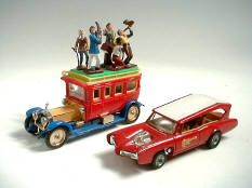 CORGI TOYS (2)