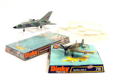 DINKY TOYS GB (2)