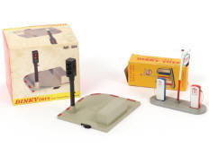 DINKY TOYS (FRANCE) (2)