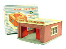 DINKY TOYS GB (1)
