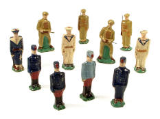 FIGURINES en composition (11)