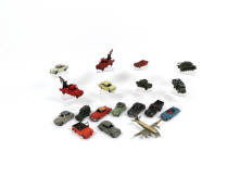 DINKY TOYS (18)