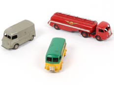 DINKY TOYS (FRANCE) (3)